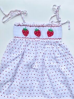 Smockingbird Size 4 Smocked Strawberry Dress — Toddler Girl Heirloom, Classic